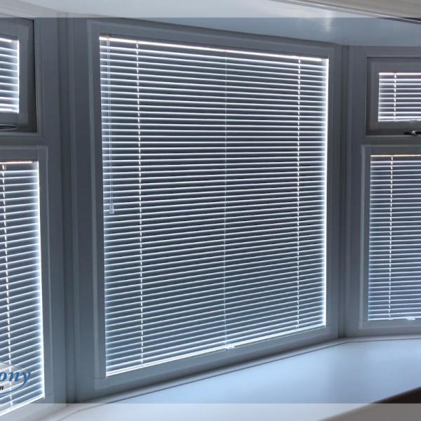 Perfect Fit Venetian Blinds in a Bay Window